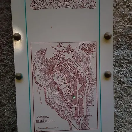 Hebergeneve : Aux Pieds Du Chateau Apartment