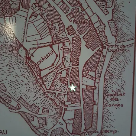 Hebergeneve : Aux Pieds Du Chateau